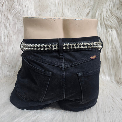 UK 77 TWO-ROW STUDDED BELT