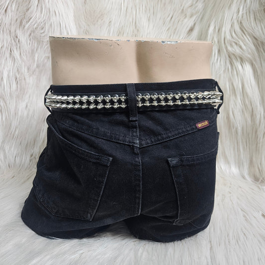 UK 77 TWO-ROW STUDDED BELT